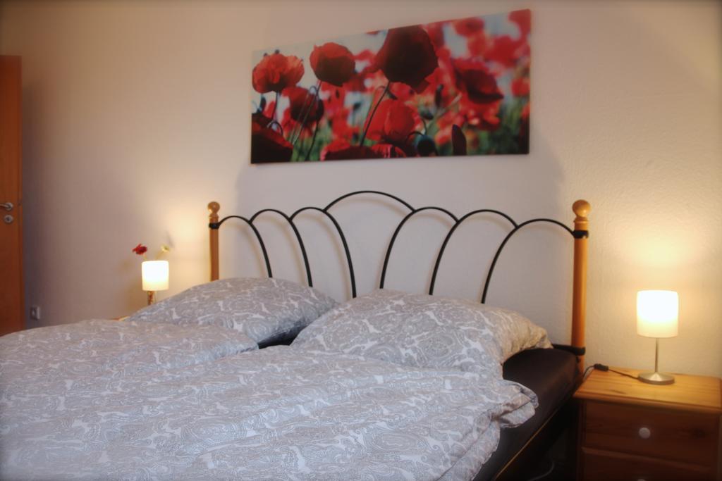 Ferienwohnung Kirchturmblick Euren Treviri Esterno foto