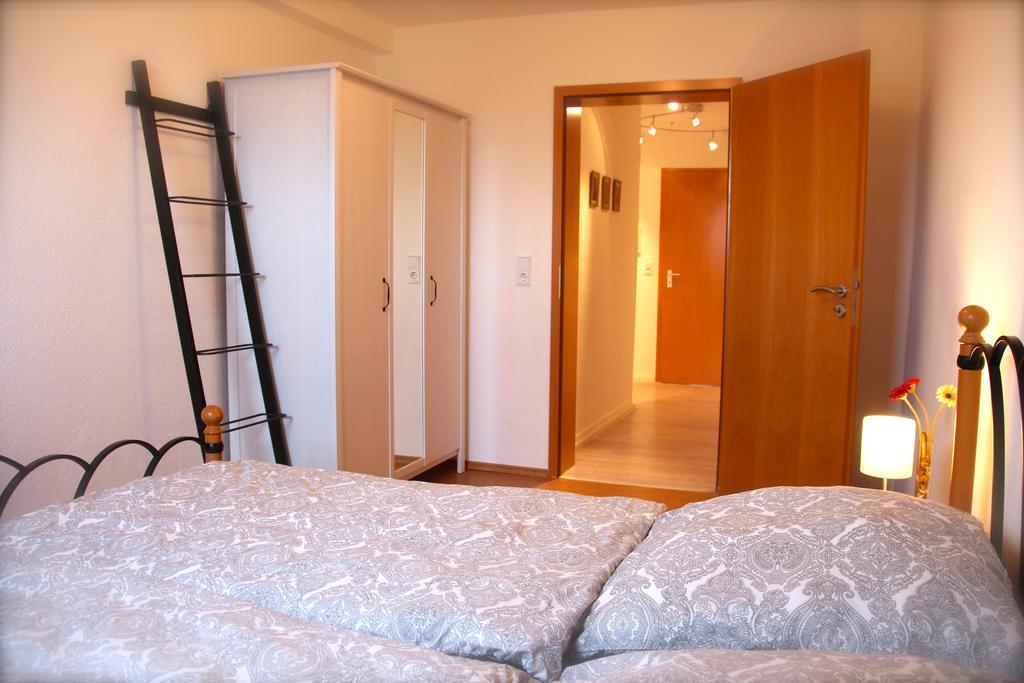 Ferienwohnung Kirchturmblick Euren Treviri Esterno foto